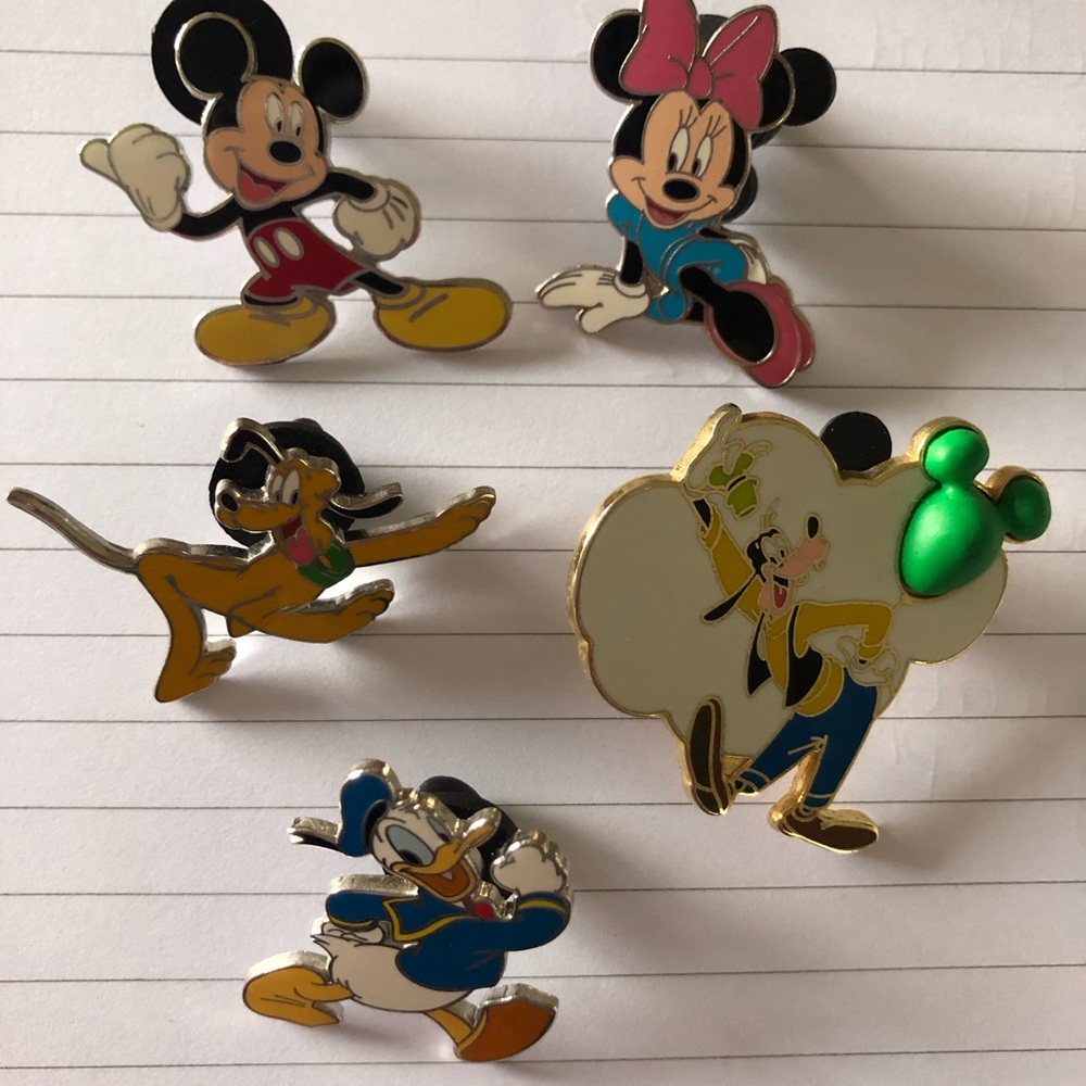 Mickey Mouse and Friends Disney Pins